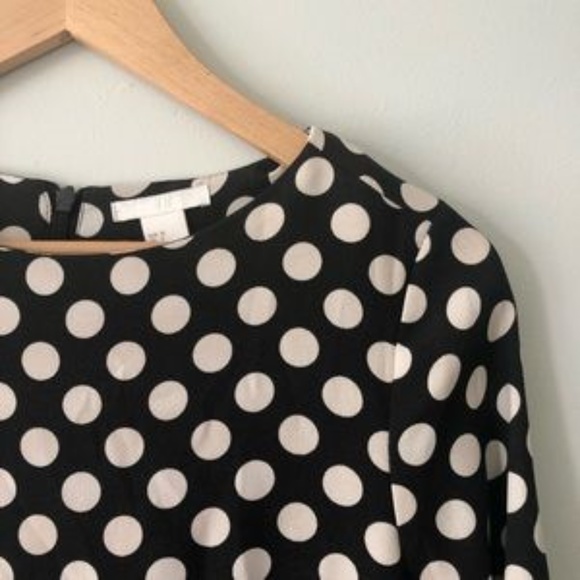 [H&M] Polka Dot Shift Dress with Bell Sleeves - Picture 2 of 7